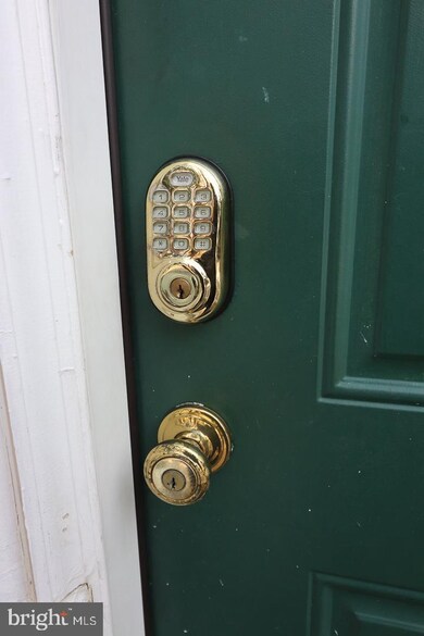 203 Sycamore Ridge Rd, Laurel, MD 20724 - photo 4