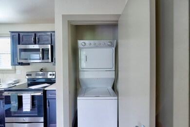 2100 Woodhead St unit 303, Houston, TX 77019 - photo 6