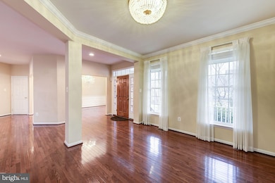 21113 Hickory Forest Way, Germantown, MD 20876 - photo 5