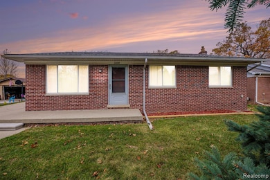 2405 Elmcrest Rd, Sterling Heights, MI 48310 - photo 2