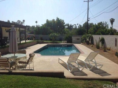 Beautiful pool!! Ready for the hot summer!!!
