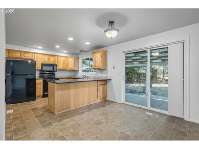 3247 SE Hathaway Dr, Corvallis, OR 97333 - photo 5