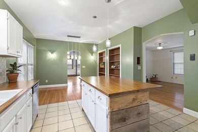 632 E Maple St, Johnson City, TN 37601 - photo 7