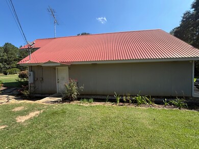 868 McSwine Rd, Grenada, MS 38901 - photo 3
