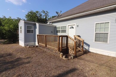 816 W Ball St, Weatherford, TX 76086 - photo 3