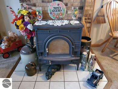 415 N 4th St, West Branch, MI 48661 - photo 7