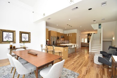 532 W 26th St, Houston, TX 77008 - photo 2