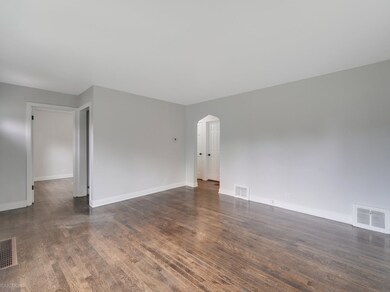 256 E 141st Place, Dolton, IL 60419 - photo 7