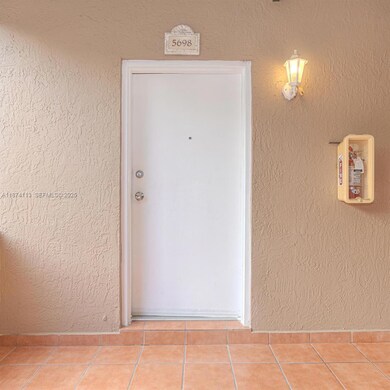 5698 W 25th Ct unit 5698, Hialeah, FL 33016 - photo 5