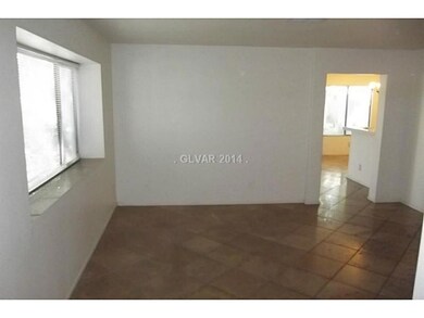 2809 S Swallow Point Cir, Las Vegas, NV 89117 - photo 5