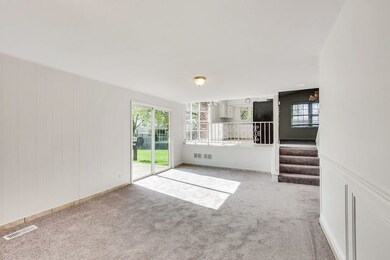 3220 Maple Leaf Dr, Glenview, IL 60026 - photo 3