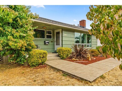 1116 L St, Springfield, OR 97477 - photo 5