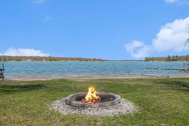 8230 W Pine Grove Beach Dr, Baldwin, MI 49304 - photo 3