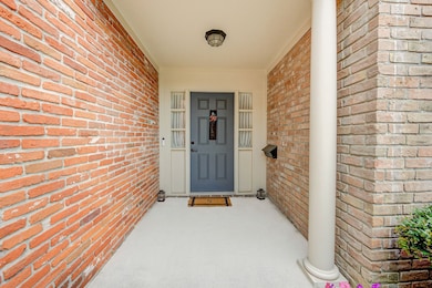 1121 Country Place Dr, Houston, TX 77079 - photo 2