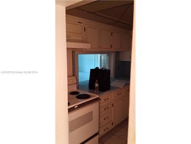 215 SE 3rd St unit 106B, Hallandale Beach, FL 33009 - photo 3