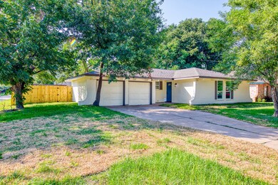 6330 King Post Dr, Houston, TX 77088 - photo 6