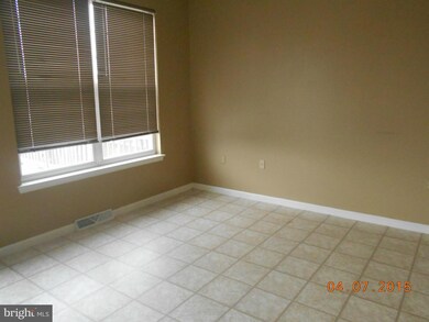 1173 Balsam Cir, Sykesville, MD 21784 - photo 4