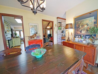2- 977 Colonial