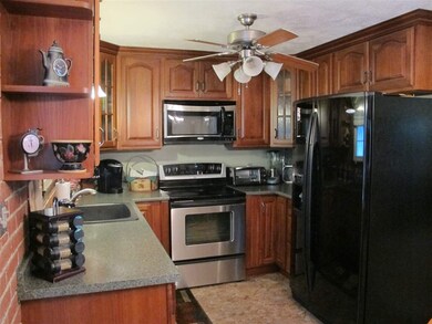 57 Sandstone Dr, Bedford, NH 03110 - photo 2