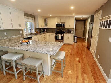 41 Pinewood Ln, Falmouth, MA 02536 - photo 4