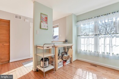 11537 Apperson Way, Germantown, MD 20876 - photo 5