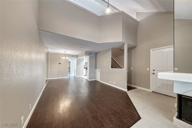 2605 S Durango Dr unit 202, Las Vegas, NV 89117 - photo 5