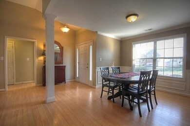 Dining & Entry