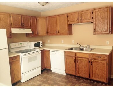 4009 Pine St unit B, Palmer, MA 01069 - photo 2