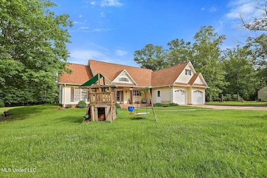 03-355 Louise Ln