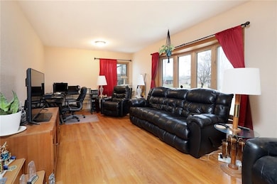 1005 68th St, Windsor Heights, IA 50324 - photo 6