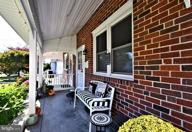 913 Girard Ave, Swarthmore, PA 19081 - photo 3