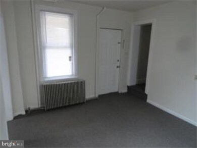 33 E Vine St unit 2, Pottstown, PA 19464 - photo 6