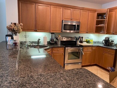 Salem Place Condominiums unit 52, Woburn, MA 01801 - photo 3