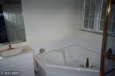 8 Chippewa Ct, Silver Spring, MD 20906 - photo 6