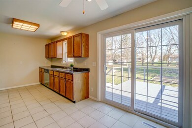 203 N Kerch St, Brooklyn, WI 53521 - photo 5