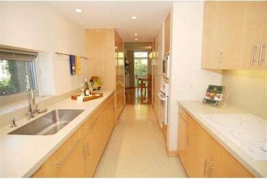 22 Bradbury St unit C, Cambridge, MA 02138 - photo 2