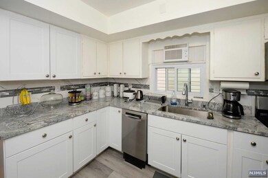 138C 68th St, Guttenberg, NJ 07093 - photo 6