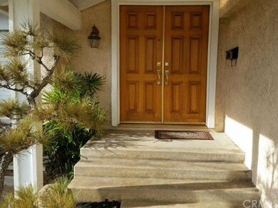 Double door entryway