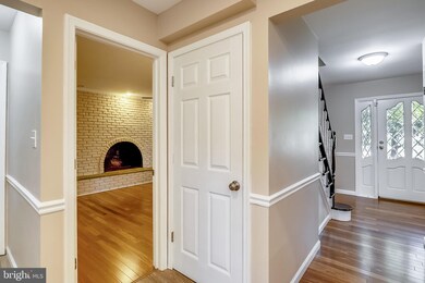 4641 Cherry Valley Dr, Rockville, MD 20853 - photo 6