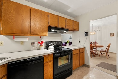 159 Main St unit 12B, Stoneham, MA 02180 - photo 4