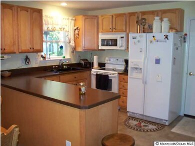 618 Petunia Ln S, Whiting, NJ 08759 - photo 6