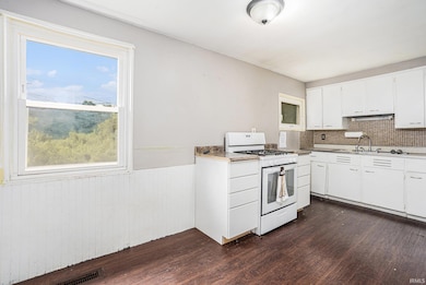 114 S Cherry St, New Carlisle, IN 46552 - photo 6