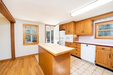 139 Oak St, Pembroke, MA 02359 - photo 6