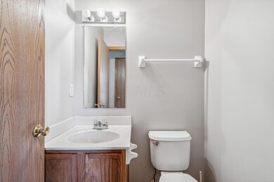 8-web-or-mls-2654-bloom-dr