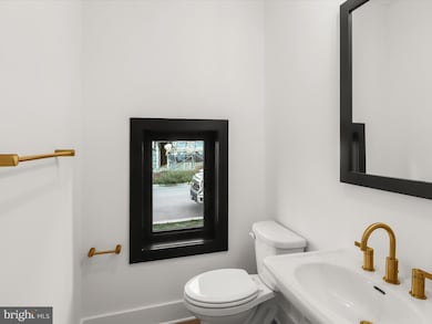 14920 Dispatch St, Rockville, MD 20850 - photo 7