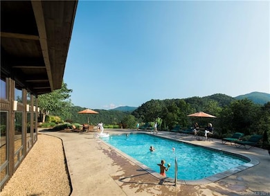 The Lodge Pool & Outdoor Patio Overlooking The Fre