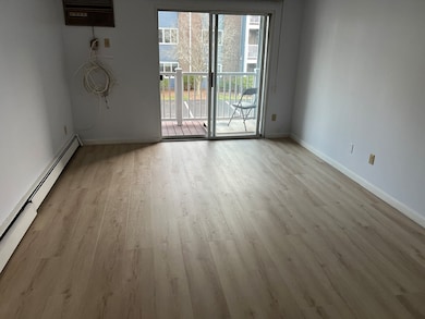 7 Woodcrest Ct unit 4, South Weymouth, MA 02190 - photo 3