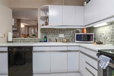 Towers Of Town Lake unit 6C1, Austin, TX 78701 - photo 3