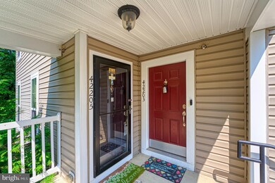 42203 Canary Grass Square, Stone Ridge, VA 20105 - photo 3