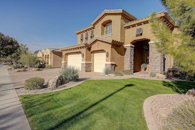 102-FrontExterior_Right